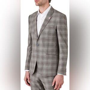 SOUL OF LONDON NWT $395 🇨🇦Grey Suit with blue pinstripe Size 40R Pants 31R